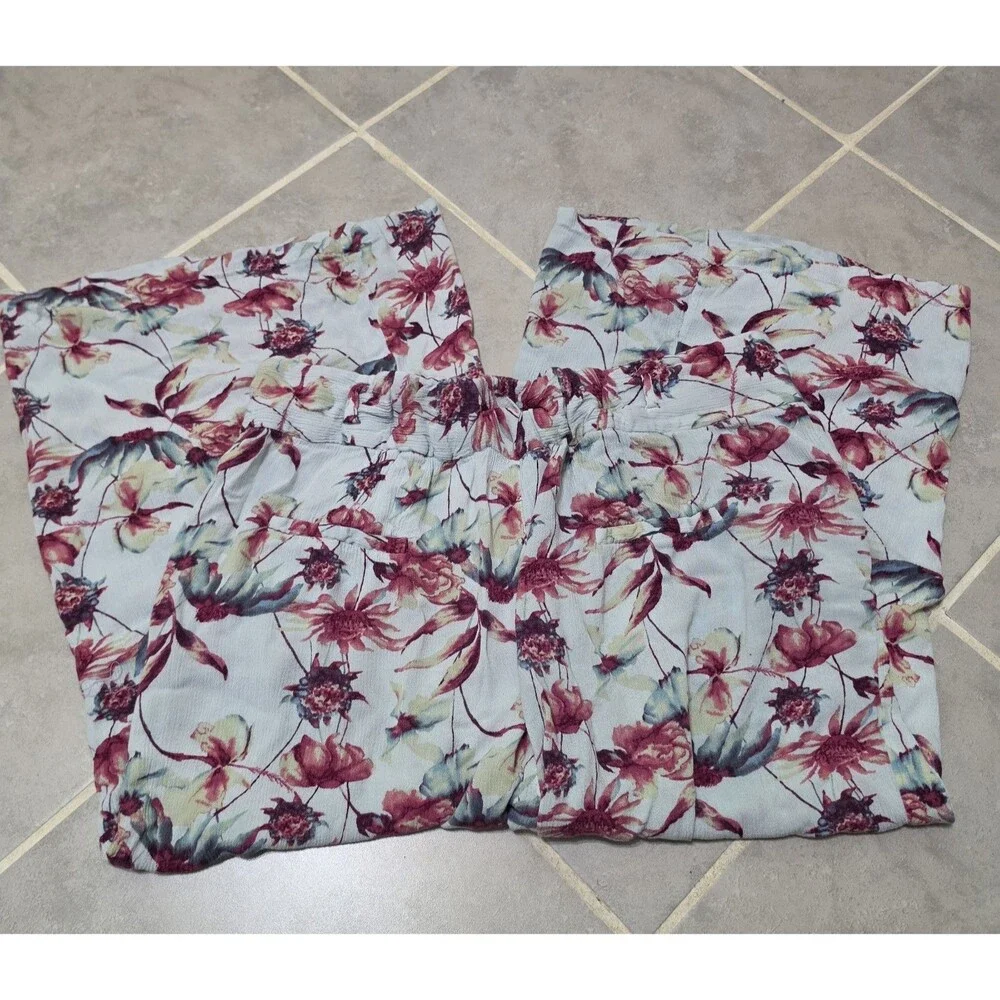 Signature Studio Women's Floral Wide Leg Culottes Pants Size L Pockets